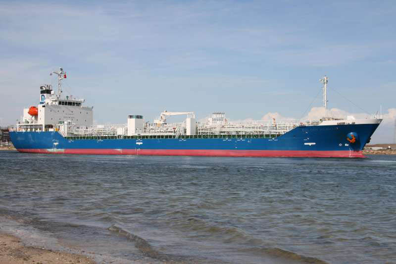  船舶交易网·www.86agency.com 南通运维处油船船舶交易网 找船,找货网,船舶寄售,船舶求购发布,开具船舶交易发票二手船舶信息12600化学品油船油船船舶交易网 找船,找货网,船舶寄售,船舶求购发布,开具船舶交易发票 