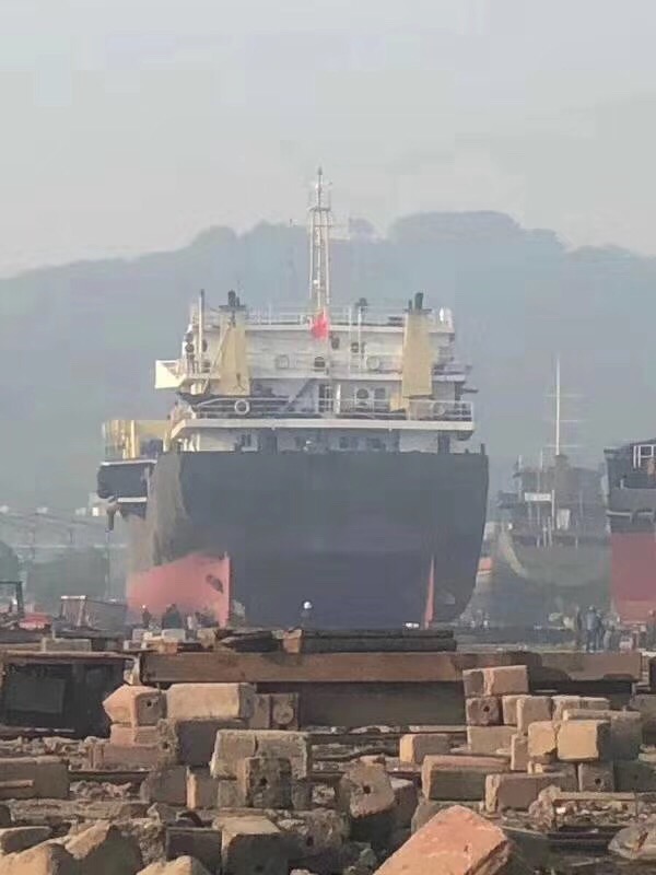  船舶交易网·www.86agency.com 南通运维处甲板驳船·浮动码头·码头驳船·驳船船舶交易网 找船,找货网,船舶寄售,船舶求购发布,开具船舶交易发票二手船舶信息2008年93.8米3900吨自卸砂船甲板驳船·浮动码头·码头驳船·驳船船舶交易网 找船,找货网,船舶寄售,船舶求购发布,开具船舶交易发票 