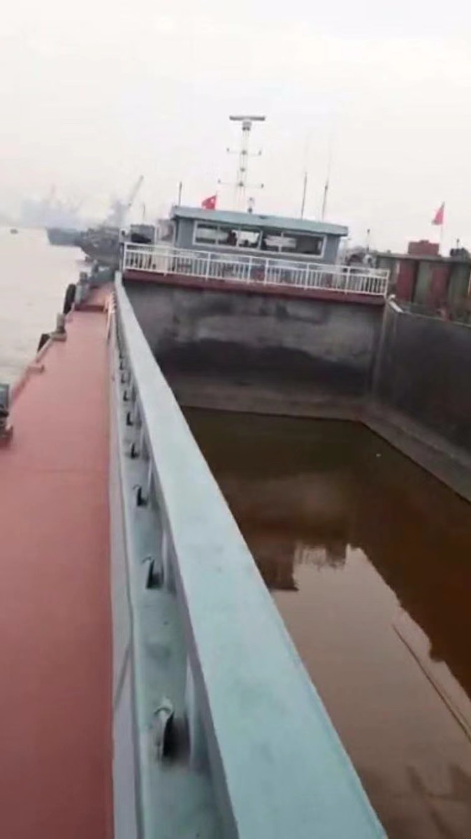  船舶交易网·www.86agency.com 南通运维处货船·散货船船舶交易网 找船,找货网,船舶寄售,船舶求购发布,开具船舶交易发票二手船舶信息2009年56米1495吨货船货船·散货船船舶交易网 找船,找货网,船舶寄售,船舶求购发布,开具船舶交易发票 