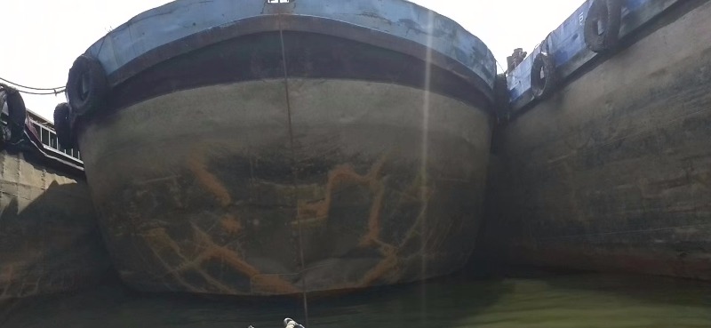  船舶交易网·www.86agency.com 南通运维处货船·散货船船舶交易网 找船,找货网,船舶寄售,船舶求购发布,开具船舶交易发票二手船舶信息2005年56米1385吨货船货船·散货船船舶交易网 找船,找货网,船舶寄售,船舶求购发布,开具船舶交易发票 