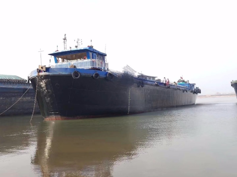  船舶交易网·www.86agency.com 南通运维处货船·散货船船舶交易网 找船,找货网,船舶寄售,船舶求购发布,开具船舶交易发票二手船舶信息2014年60米1913吨货船货船·散货船船舶交易网 找船,找货网,船舶寄售,船舶求购发布,开具船舶交易发票 