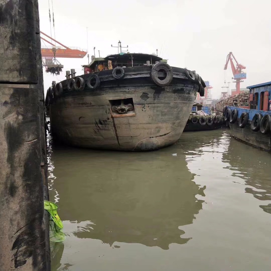  船舶交易网·www.86agency.com 南通运维处货船·散货船船舶交易网 找船,找货网,船舶寄售,船舶求购发布,开具船舶交易发票二手船舶信息2010年49.6米1199吨货船货船·散货船船舶交易网 找船,找货网,船舶寄售,船舶求购发布,开具船舶交易发票 