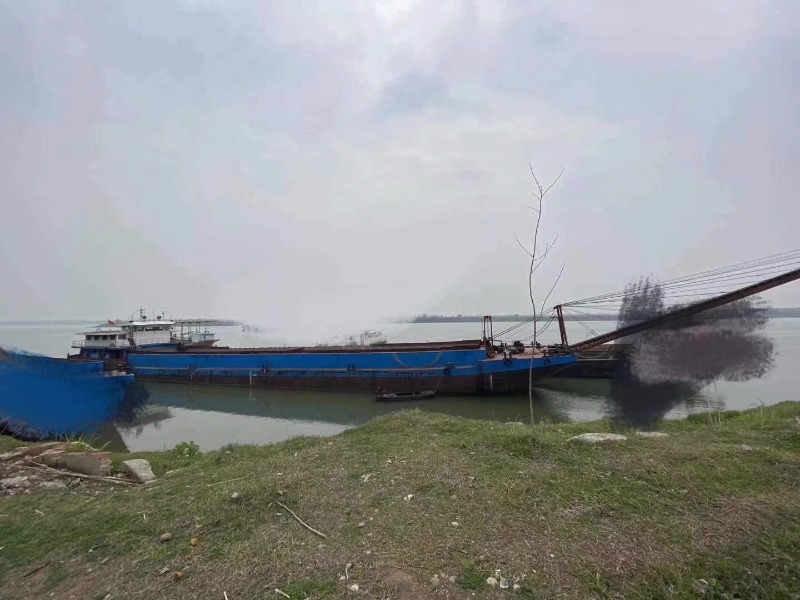  船舶交易网·www.86agency.com 南通运维处自卸皮带沙船船舶交易网 找船,找货网,船舶寄售,船舶求购发布,开具船舶交易发票二手船舶信息2009年79.8米2418吨运沙船自卸皮带沙船船舶交易网 找船,找货网,船舶寄售,船舶求购发布,开具船舶交易发票 