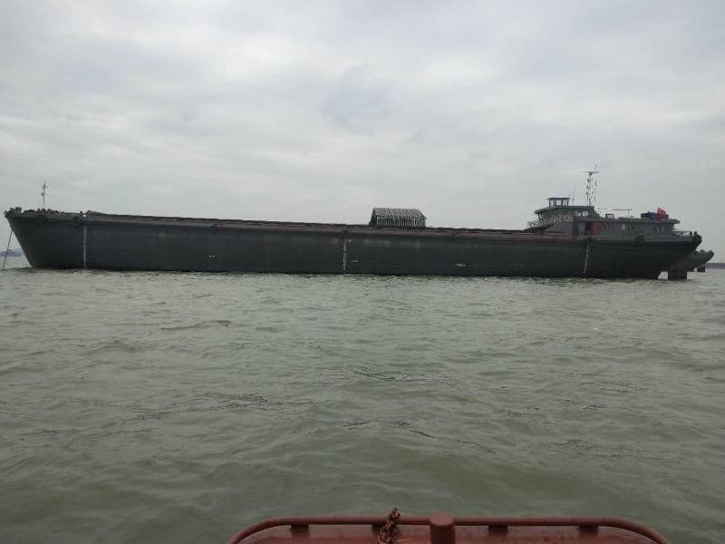  船舶交易网·www.86agency.com 南通运维处货船·散货船船舶交易网 找船,找货网,船舶寄售,船舶求购发布,开具船舶交易发票二手船舶信息2013年83米4835吨货船货船·散货船船舶交易网 找船,找货网,船舶寄售,船舶求购发布,开具船舶交易发票 