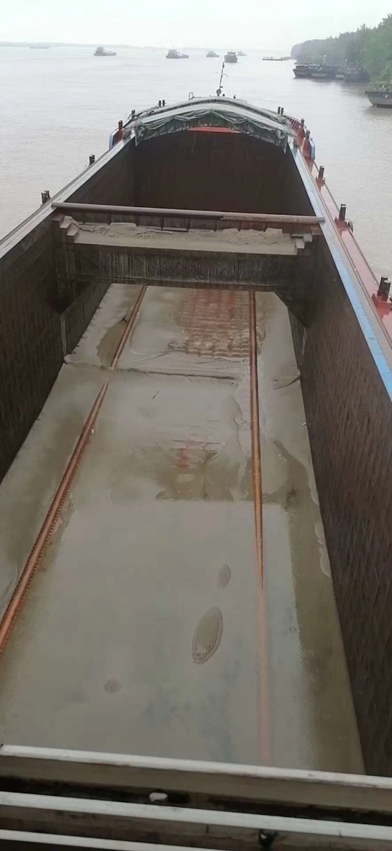  船舶交易网·www.86agency.com 南通运维处货船·散货船船舶交易网 找船,找货网,船舶寄售,船舶求购发布,开具船舶交易发票二手船舶信息2005年81米5000吨冲沙船货船·散货船船舶交易网 找船,找货网,船舶寄售,船舶求购发布,开具船舶交易发票 