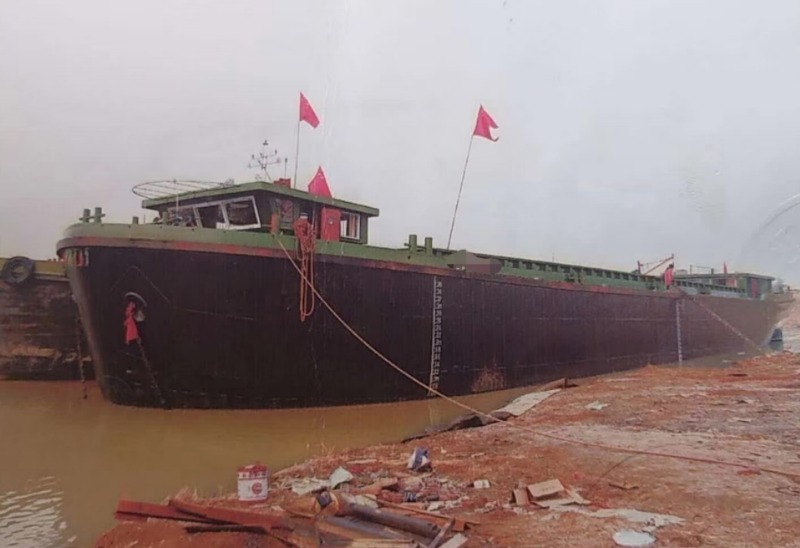  船舶交易网·www.86agency.com 南通运维处货船·散货船船舶交易网 找船,找货网,船舶寄售,船舶求购发布,开具船舶交易发票二手船舶信息2016年58米1800吨货船货船·散货船船舶交易网 找船,找货网,船舶寄售,船舶求购发布,开具船舶交易发票 