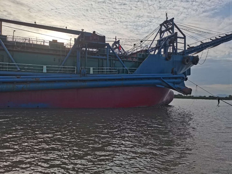  船舶交易网·www.86agency.com 南通运维处自卸皮带沙船船舶交易网 找船,找货网,船舶寄售,船舶求购发布,开具船舶交易发票二手船舶信息2020年9200吨自吸自卸沙船自卸皮带沙船船舶交易网 找船,找货网,船舶寄售,船舶求购发布,开具船舶交易发票 